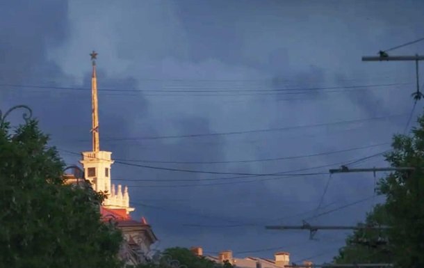 Севастополь внаслідок атаки дронів залишився без електропостачання
