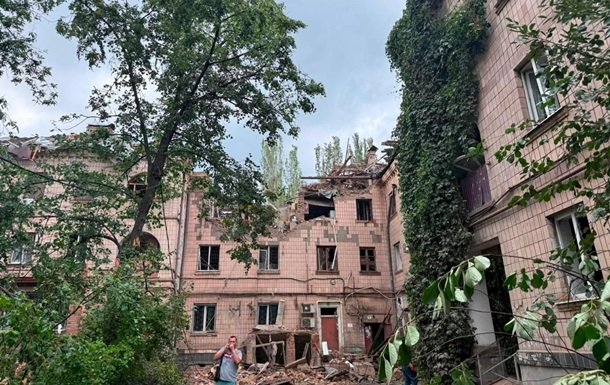 Слов'янськ під вечірнім обстрілом: 16 поранених та значні руйнування інфраструктури