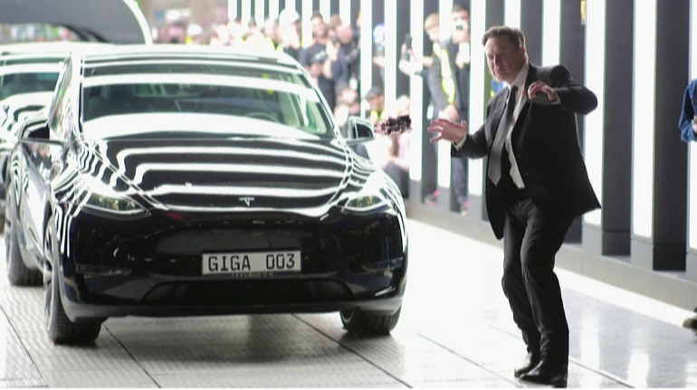 Tesla досягла рекордного обсягу поставок у третьому кварталі