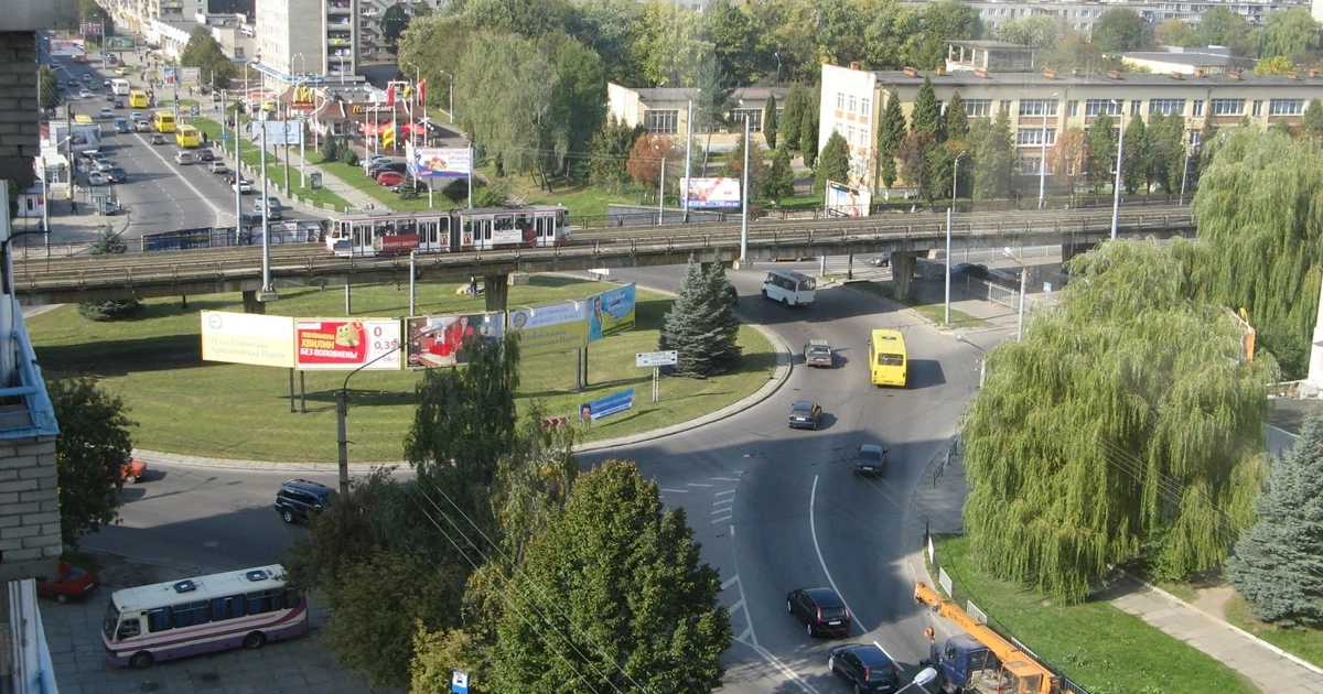 У Львові визначили сім найбільш забруднених перехресть міста