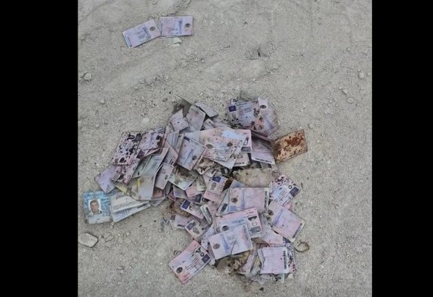 У Молдові виявлено сотні румунських водійських посвідчень на сміттєзвалищі