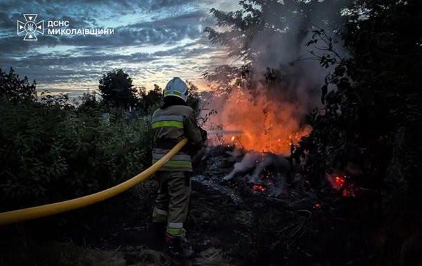 У Миколаївській області обстріл РФ влучив у порт і автозаправну станцію