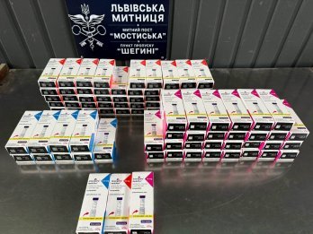 У Шегинях затримано 66-річного чоловіка за спробу ввезення медпрепаратів на 2 мільйони гривень