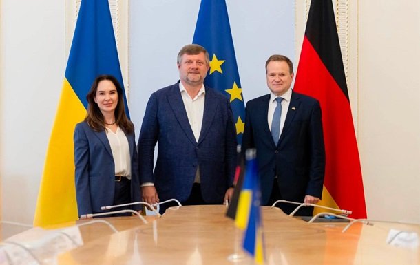 Україна і Німеччина розглянули питання судової реформи та відповідальності Росії