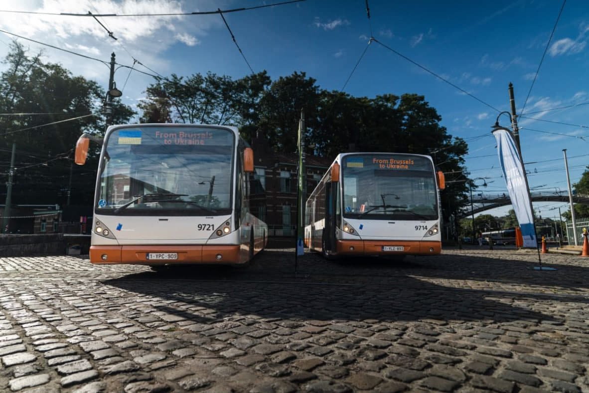 Україна отримує понад 30 нових автобусів від Брюсселя для покращення громадського транспорту