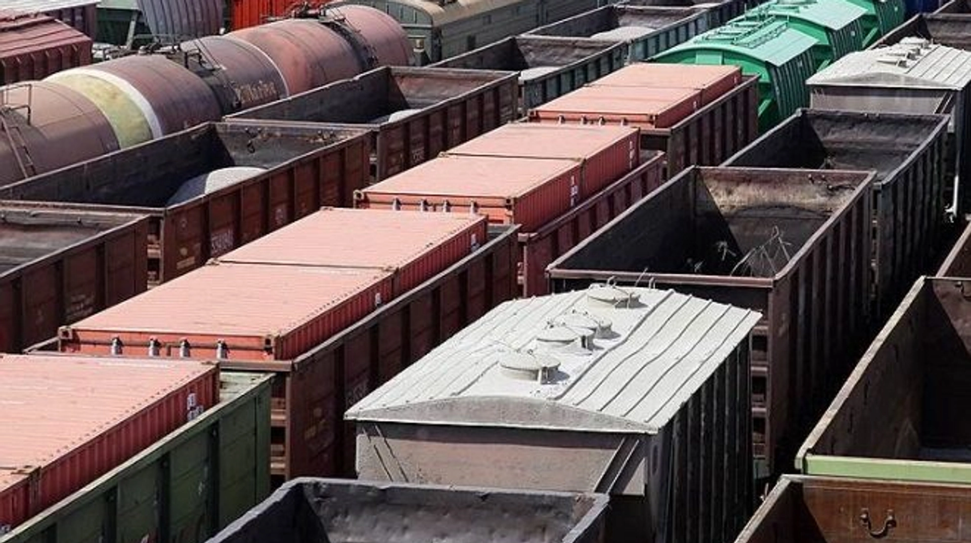 Укрзалізниця оголосила дати впровадження нових тарифів на вантажні перевезення