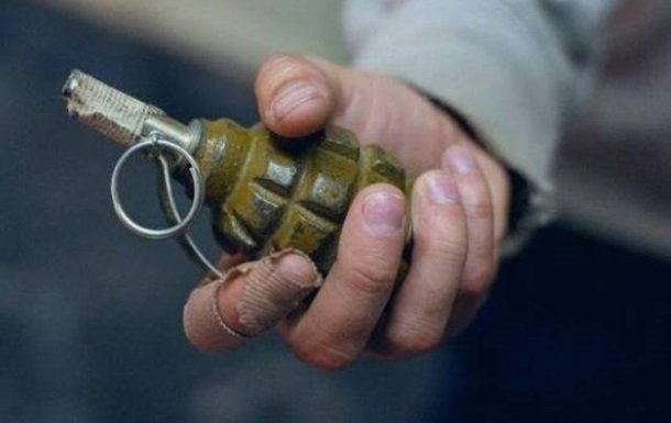 В Одеській області чоловік підірвав гранату під час перевірки документів: постраждалі.