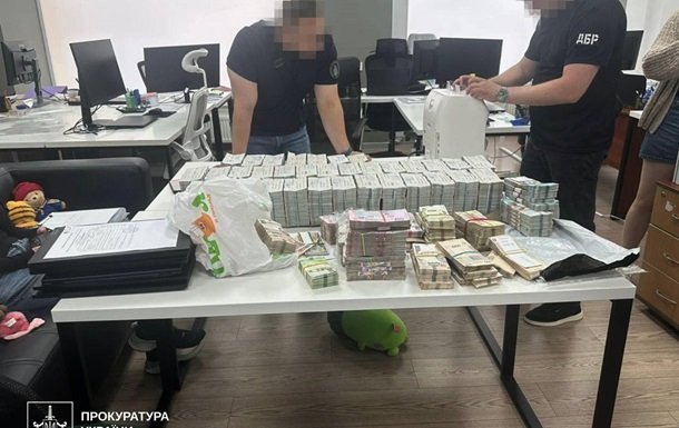В Україні розпочали розслідування щодо можливого привласнення 7 мільярдів гривень під час закупівлі дронів