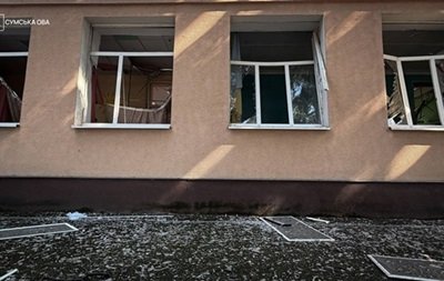 Внаслідок атаки на школу в Сумах зросла кількість постраждалих, серед них діти
