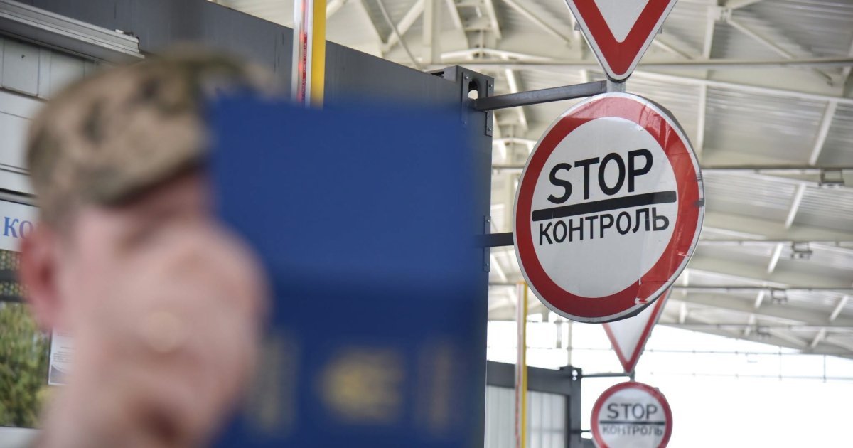 Як комфортно перенести багатогодинне очікування на кордоні влітку