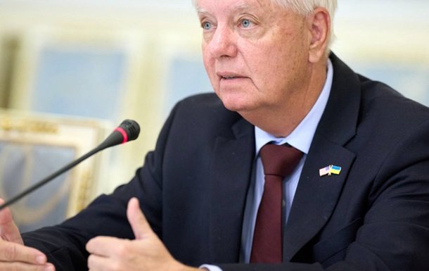 Зеленський висловив співчуття у зв'язку із смертю Ліндсі Грема