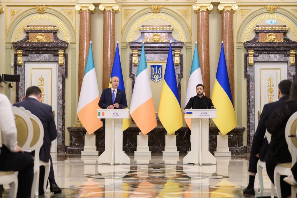 Зеленський закликав до проведення тристоронньої зустрічі України, США та Росії до осені