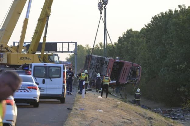 Аварія польського автобуса в Угорщині забрала життя 12 осіб