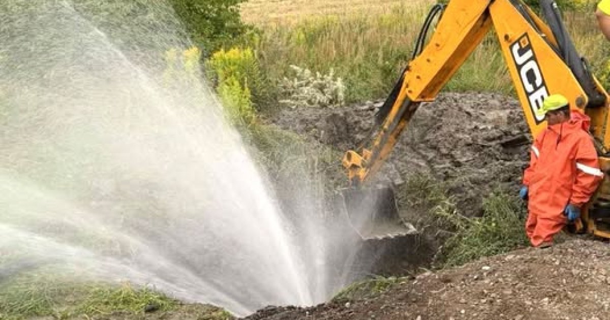 Аварія призвела до відключення водопостачання у кількох населених пунктах Львівщини