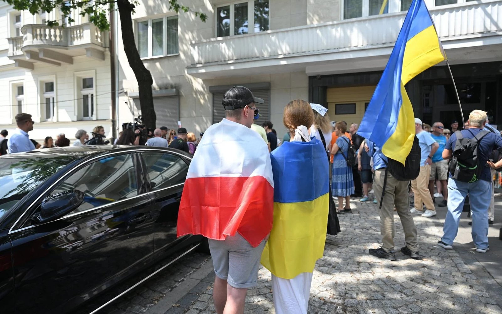 Більше двох третин поляків підтримують ідею депортації безробітних українських чоловіків