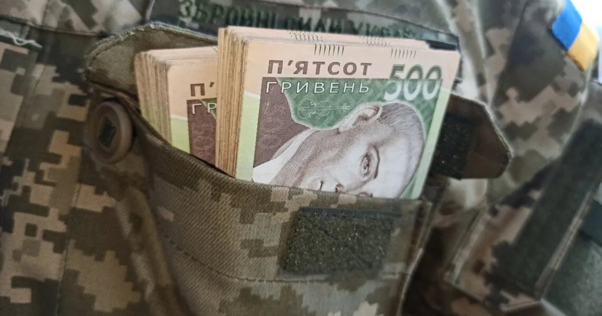 ДБР розслідує випадок, коли військовий замість служби працював у львівському автосервісі