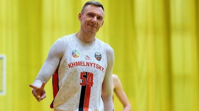 Хмельницький продовжив співпрацю з досвідченим форвардом команди