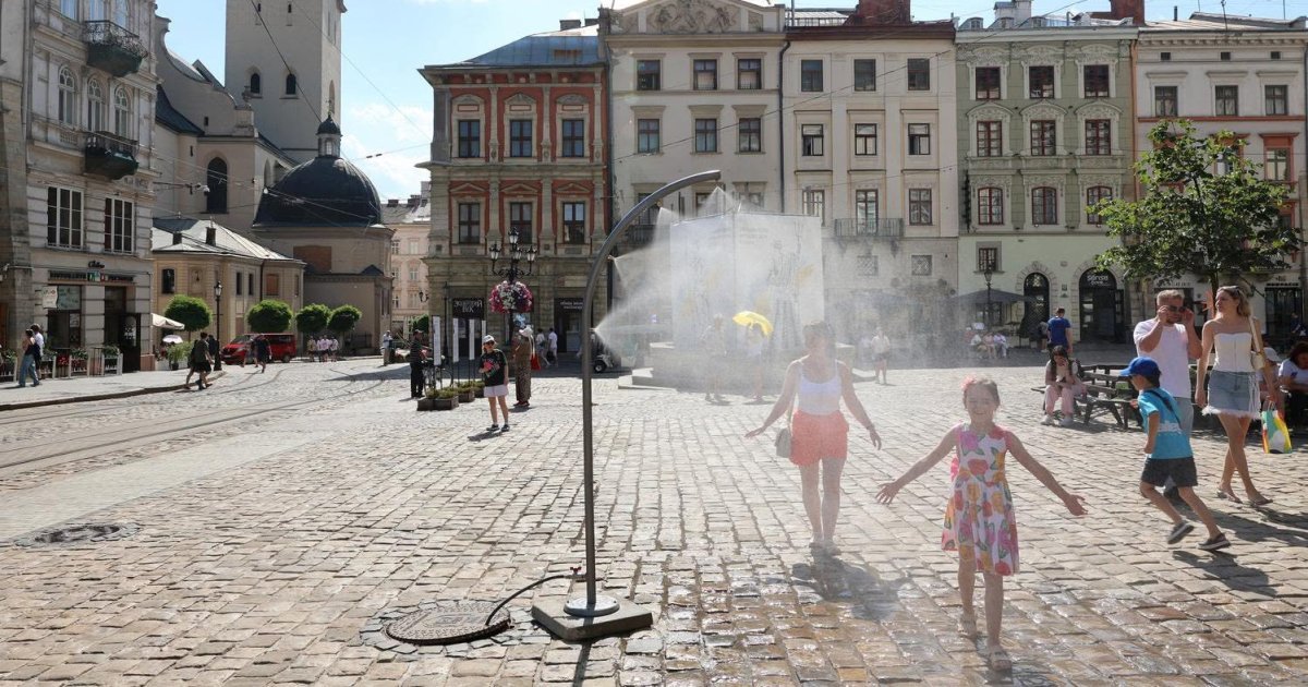 Львівщина знову зустріне спеку: температура підніметься до +36° 16 серпня