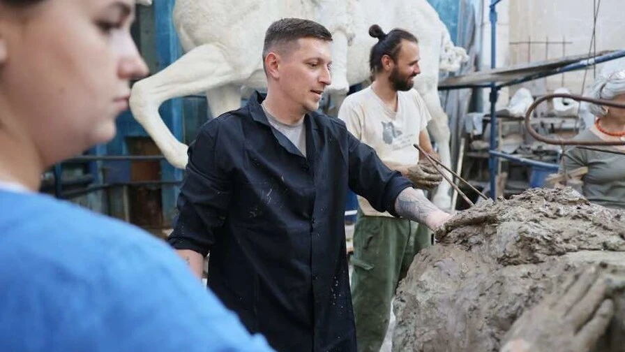 Львівська міськрада ухвалила рішення про надання трьох грошових премій молодим творчим особистостям