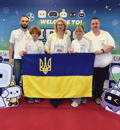 Львівська школярка здобула перемогу на змаганнях з робототехніки в Південній Кореї