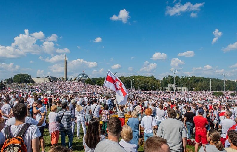 Литва та Латвія вшанували річницю придушення демократичних протестів у Білорусі