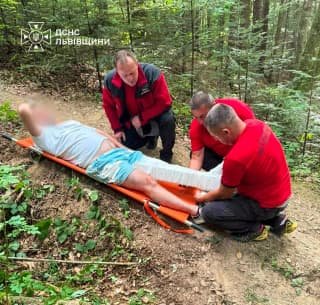 На водоспаді "Кам’янка" у Львівській області травмувався 35-річний турист