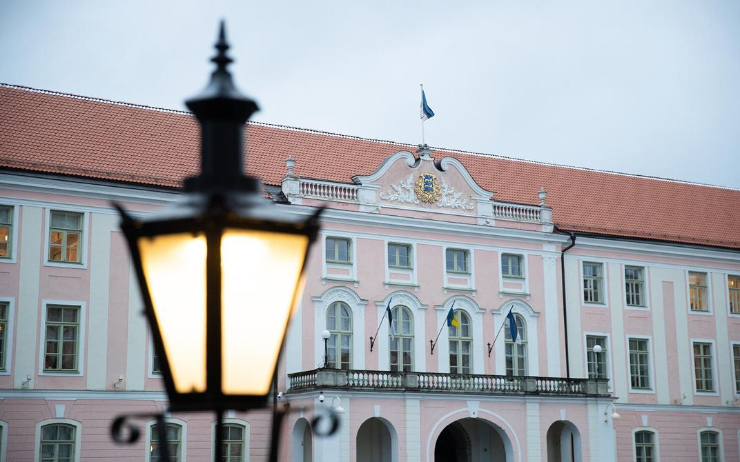 Опозиційні партії Естонії вимагають дострокових парламентських виборів