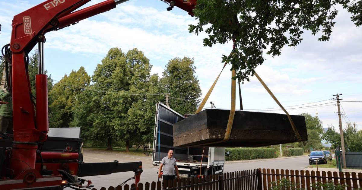 Пам'ятник Коновальця з Роттердама передадуть на зберігання у Львівську область