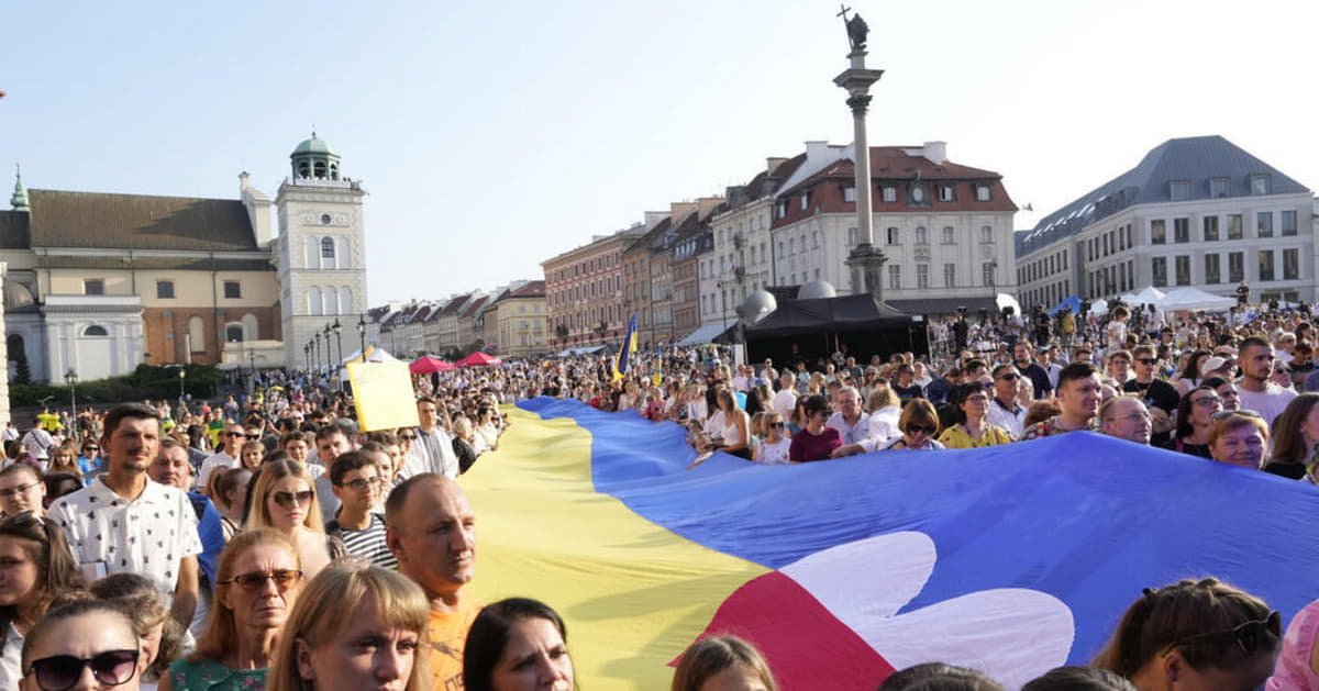 Перебільшення польської підтримки України: чому польська допомога має значення для українців
