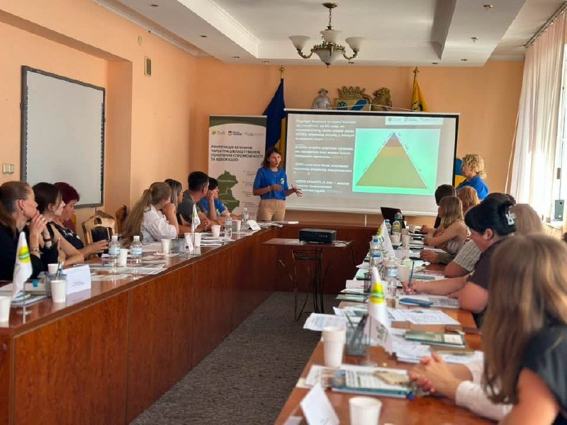 Професійний розвиток для покращення підтримки ветеранів: захід у Стрийській РВА за сприяння соціальних служб