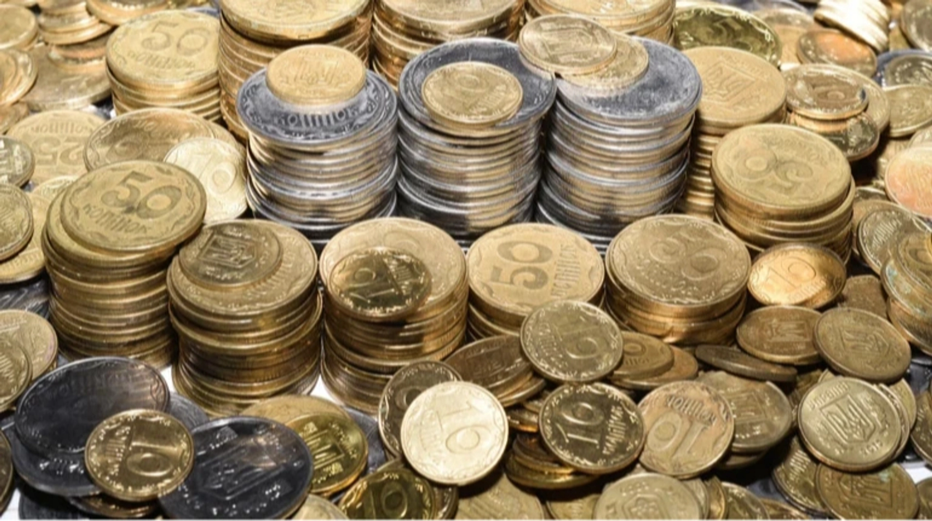 Прибуток українських виробників алкоголю та тютюну зріс на 49% за рік