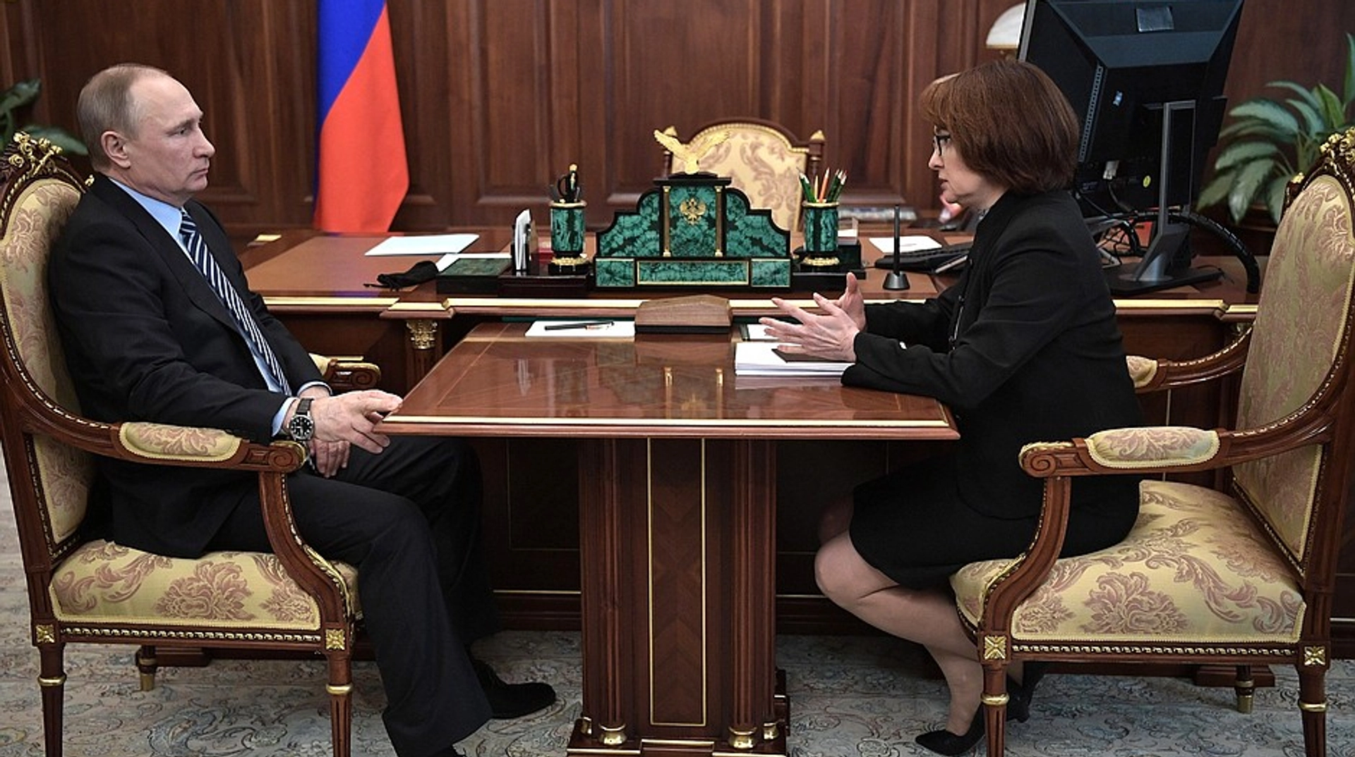 Путін вплинув на рішення Центрального банку щодо зниження базової ставки