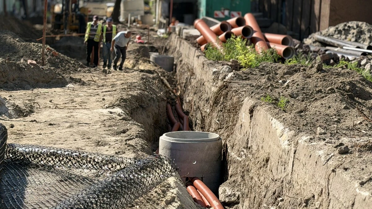 Ремонт тротуарів на вулиці Залізничній у Львові: підрядник розпочав роботи