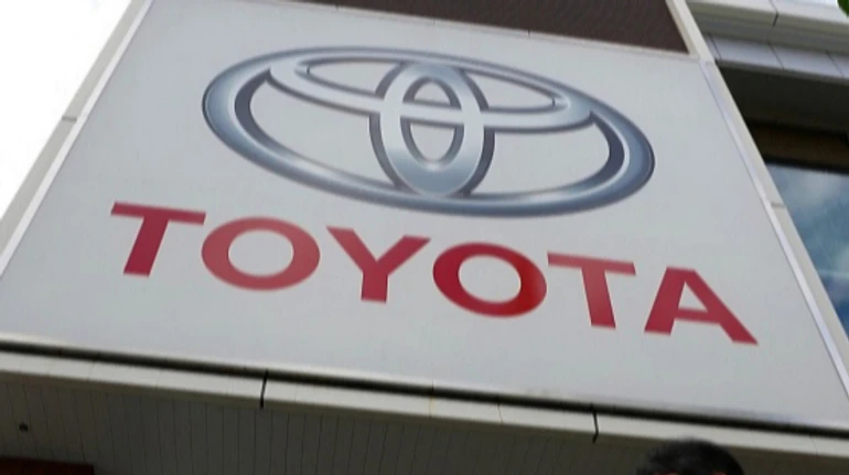 РФ атакувала склад Toyota в Україні: очікуються затримки в постачаннях автомобілів
