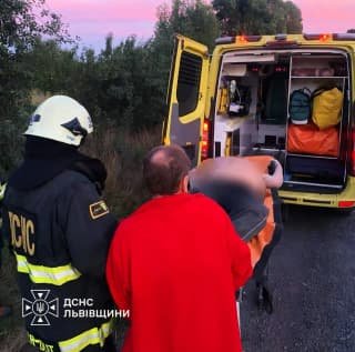 Рятувальники Соснівки сприяли госпіталізації чоловіка з підозрою на інсульт