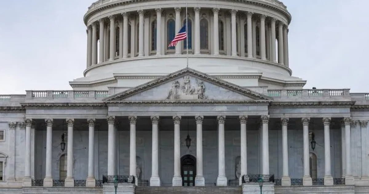 Сенат США запровадив нові санкції, Зеленський відвідав Сербію, Сійярто під загрозою ув'язнення: основні новини дня