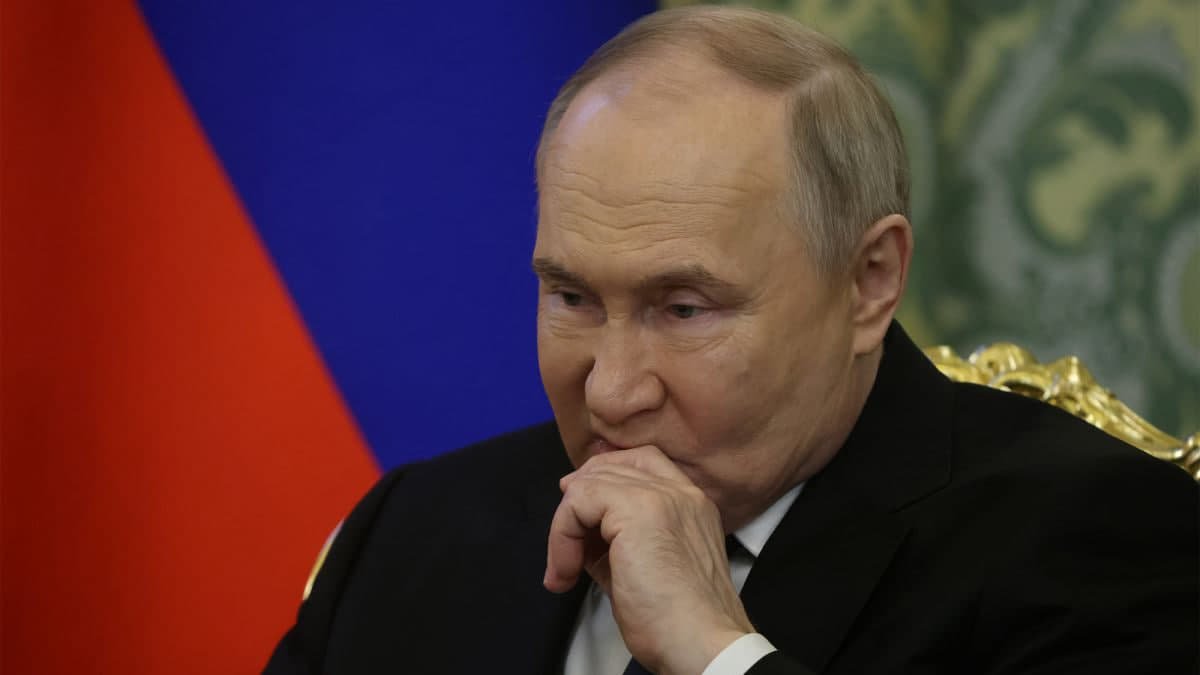 Сенатор США висловив надію, що глава ЦРУ у Москві передав Путіну сигнал про недопустимість ескалації конфлікту