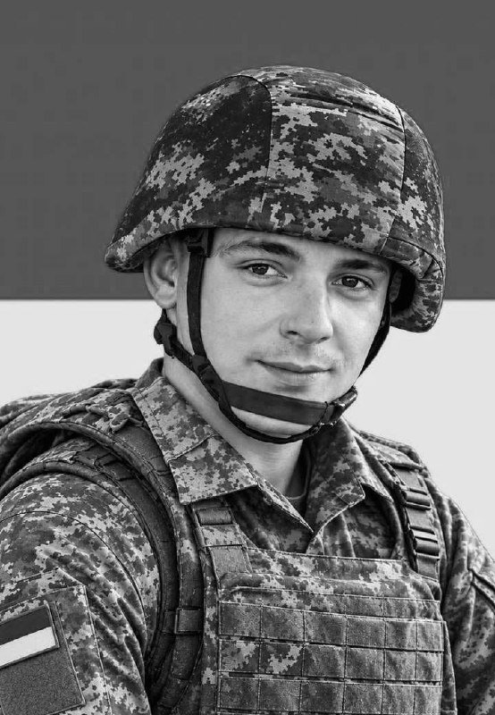 Щоденна хвилина мовчання об 9:00: вшануємо пам'ять загиблих разом.