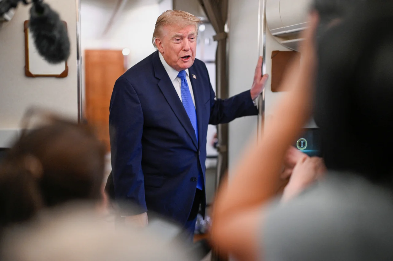 Трамп скасував удари по Ірану та оголосив про відновлення переговорів