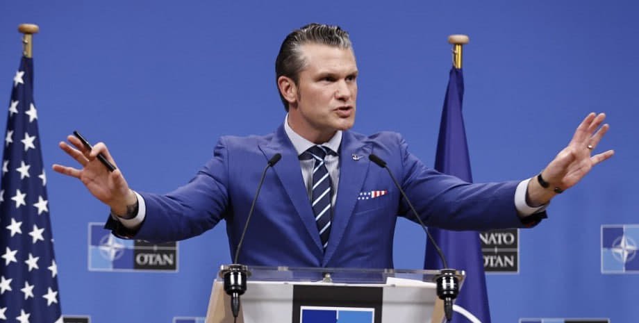 Трамп спростував інформацію про конфлікт із Гегсетом щодо американських запасів зброї