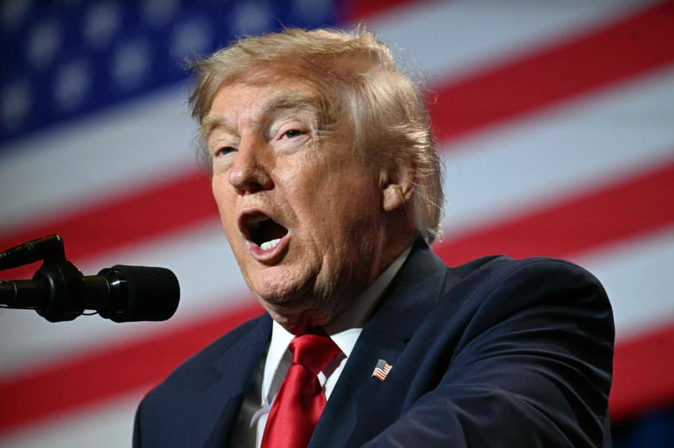 Трамп звернувся до Гегсета з проханням пояснити ситуацію з дефіцитом боєприпасів