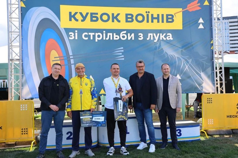 У Львівській області відбувся "Кубок Воїнів": понад 50 ветеранів-лучників змагались за звання кращих