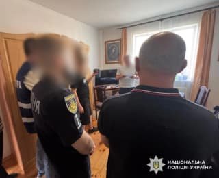 У Львівській області затримали чоловіка, який регулярно вчиняв насильство щодо 14-річної падчерки