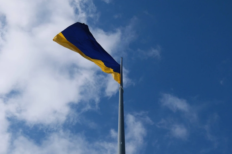 У Львові діти військових підняли прапор на найвищий флагшток області