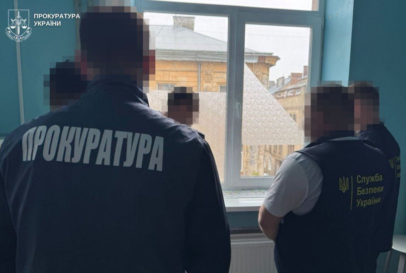 У Львові хірурга обвинувачують у отриманні хабаря за продовження інвалідності
