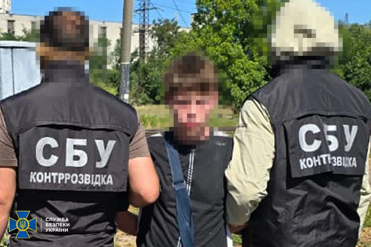 У Львові СБУ затримала російського агента, що організовував атаки на залізничну інфраструктуру