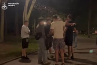 У Львові, у Скнилівському парку, двоє чоловіків напали на підлітків, внаслідок чого 16-річний хлопець отримав поранення