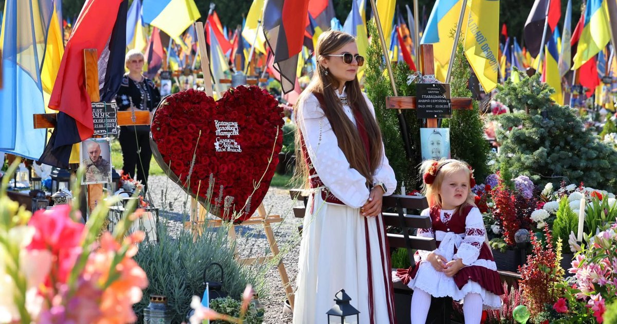 У Львові в День незалежності вшанували пам'ять полеглих захисників України