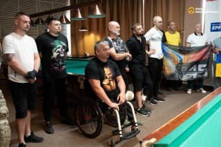 У Львові ветерани та військові змагалися за Кубок Воїнів з більярду