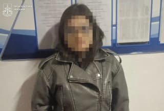 У селищі Куликів затримали 23-річну жінку за підозрою у збуті небезпечних психотропних речовин